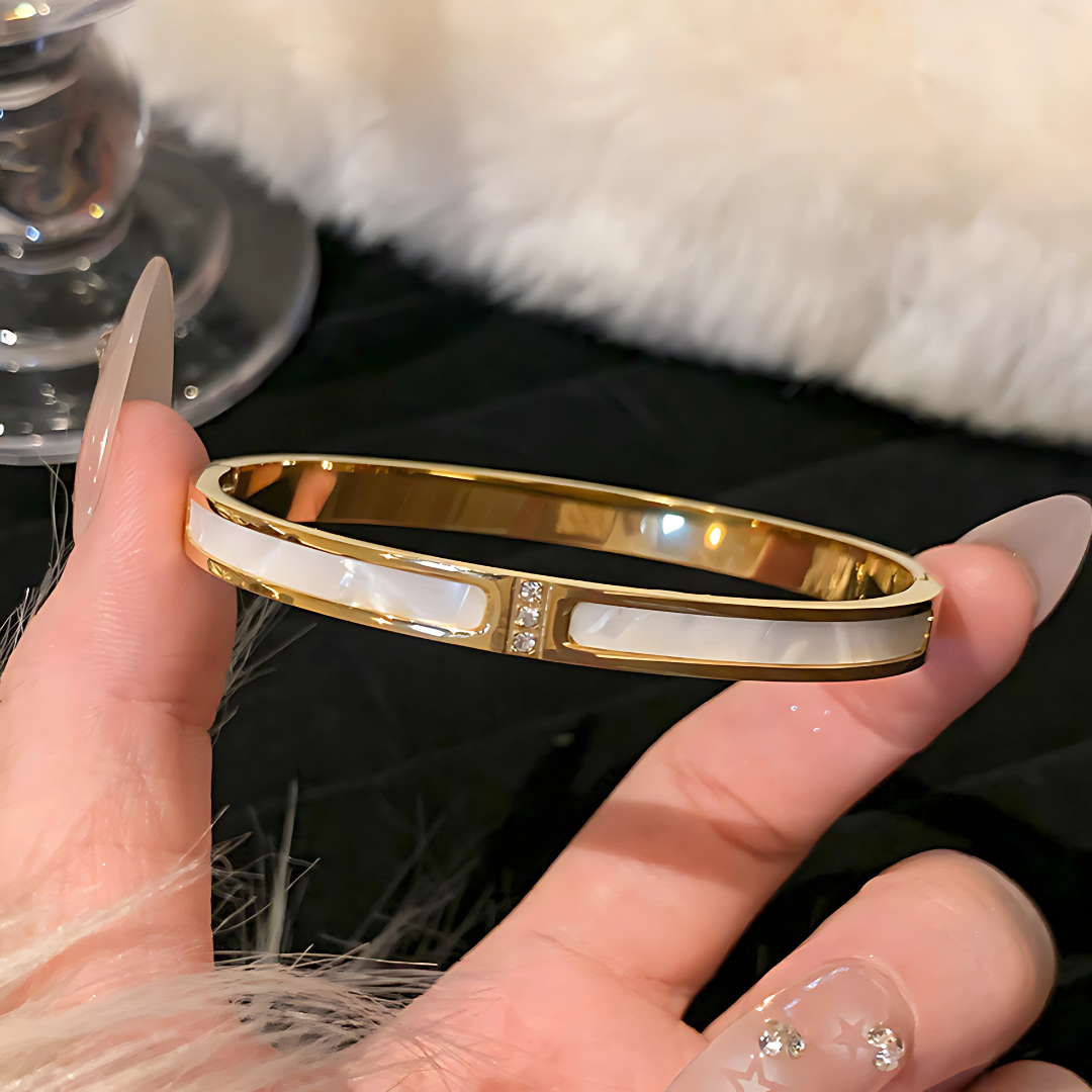 Luxury Titanium Gold Plated H Letter Bracelet for Women