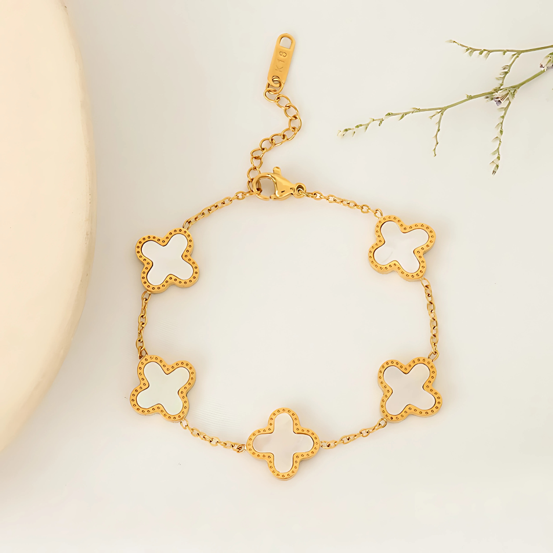 Gold Plated Four-Leaf Clover Bracelet for Women Fashion Wrist Accessory
