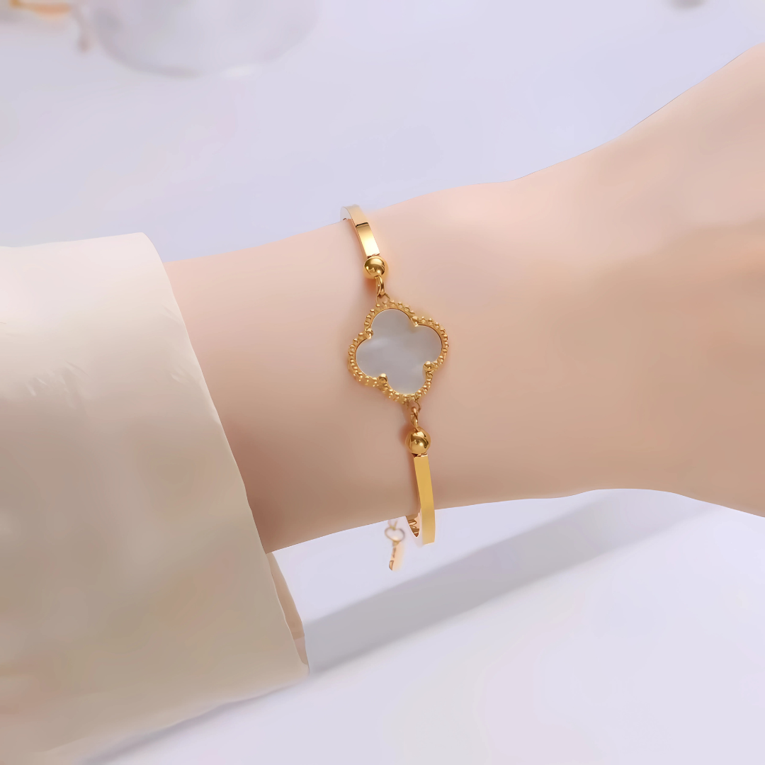 Fashion Four-Leaf Clover Bracelet Women’s High-Grade Elegant Jewelry Gift