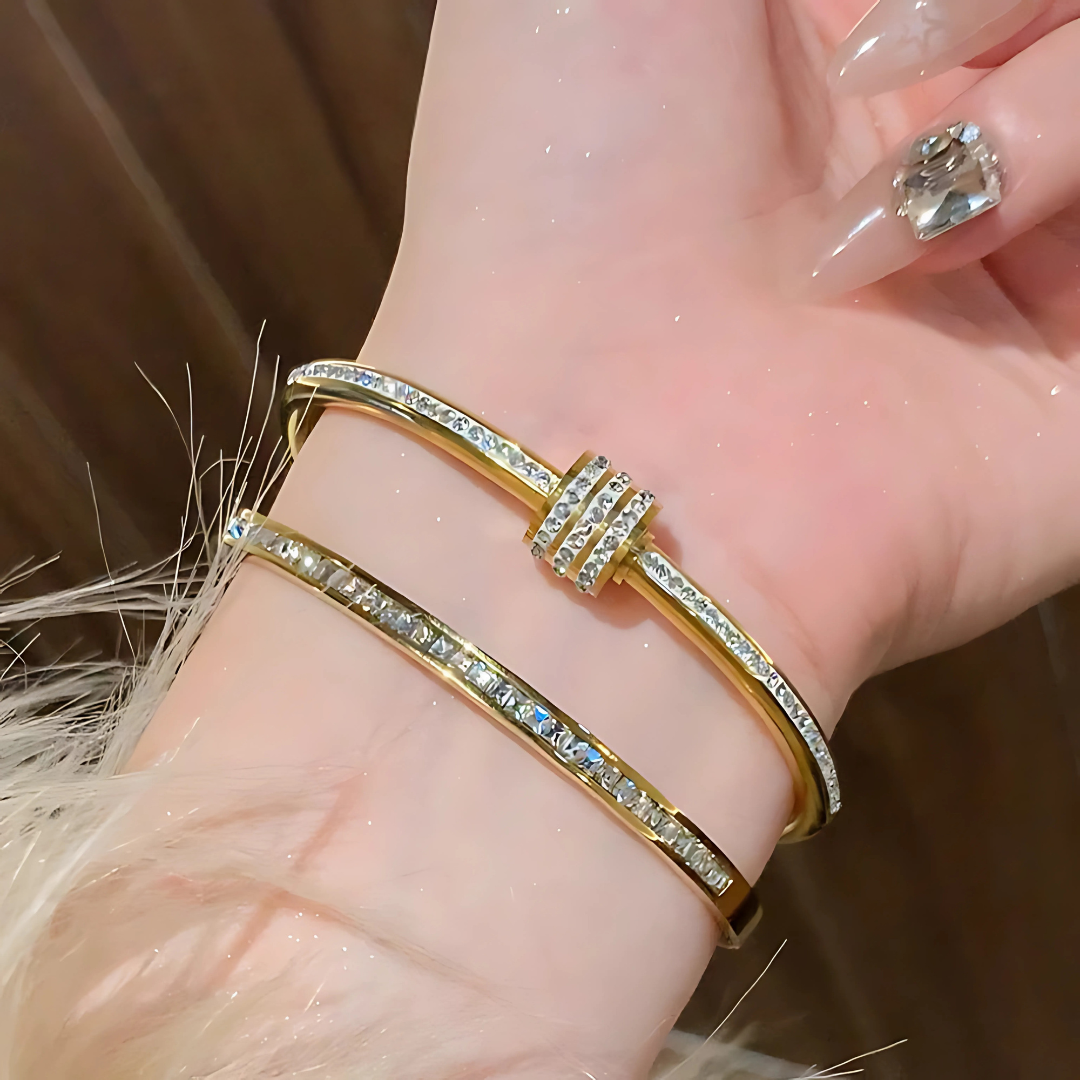 Luxury Titanium Gold Plated H Letter Bracelet for Women