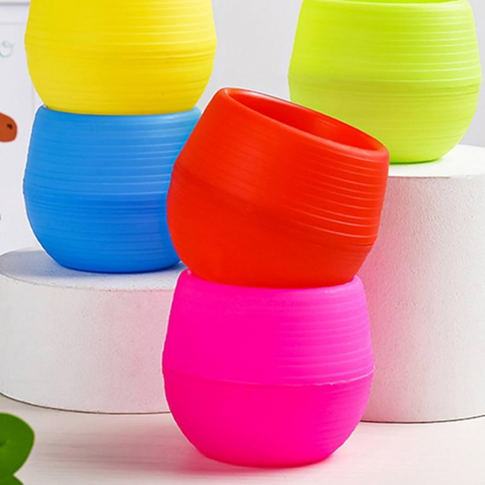 Round Plastic Flower Pot